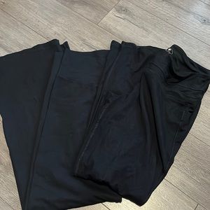 Women’s Leggings 2-pack bundle. Size L.